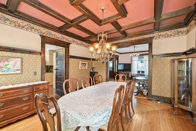 $899,000 | 540 Storle Avenue, Burlington, WI 53105