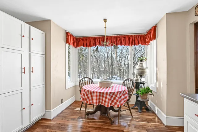 $899,000 | 540 Storle Avenue, Burlington, WI 53105