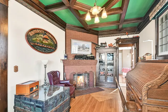 $899,000 | 540 Storle Avenue, Burlington, WI 53105