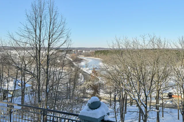 $899,000 | 540 Storle Avenue, Burlington, WI 53105