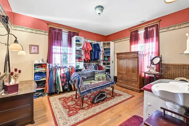 $899,000 | 540 Storle Avenue, Burlington, WI 53105