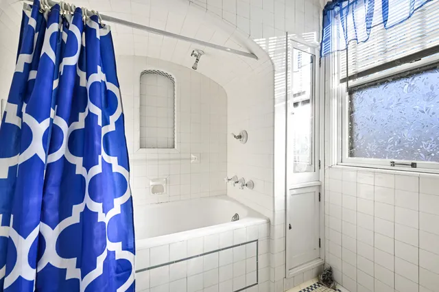 $899,000 | 540 Storle Avenue, Burlington, WI 53105