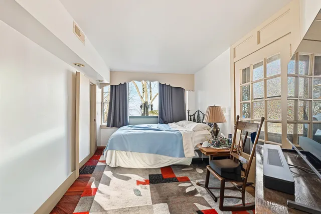 $899,000 | 540 Storle Avenue, Burlington, WI 53105