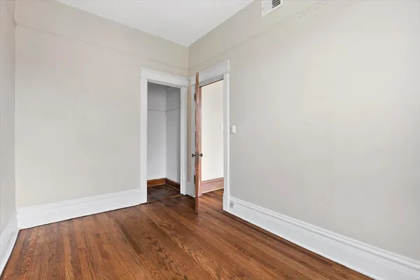 $3,800 | 3751 North Clifton Avenue, Unit 3, Chicago, IL 60613