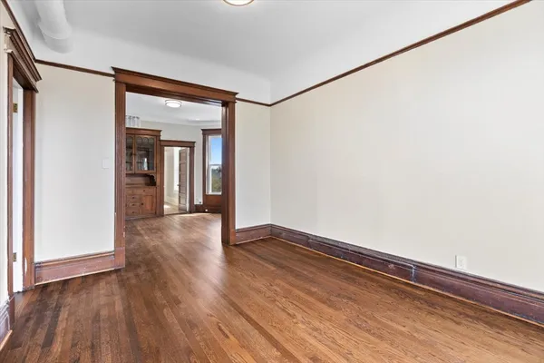 $3,800 | 3751 North Clifton Avenue, Unit 3, Chicago, IL 60613