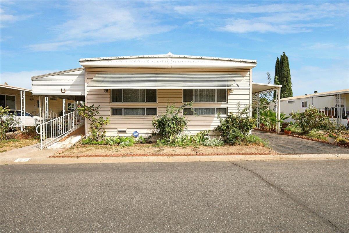 10383 Larkin Road, Unit 43 Live Oak, CA 95953 - Photo 1 of 26 front view of house with a yard