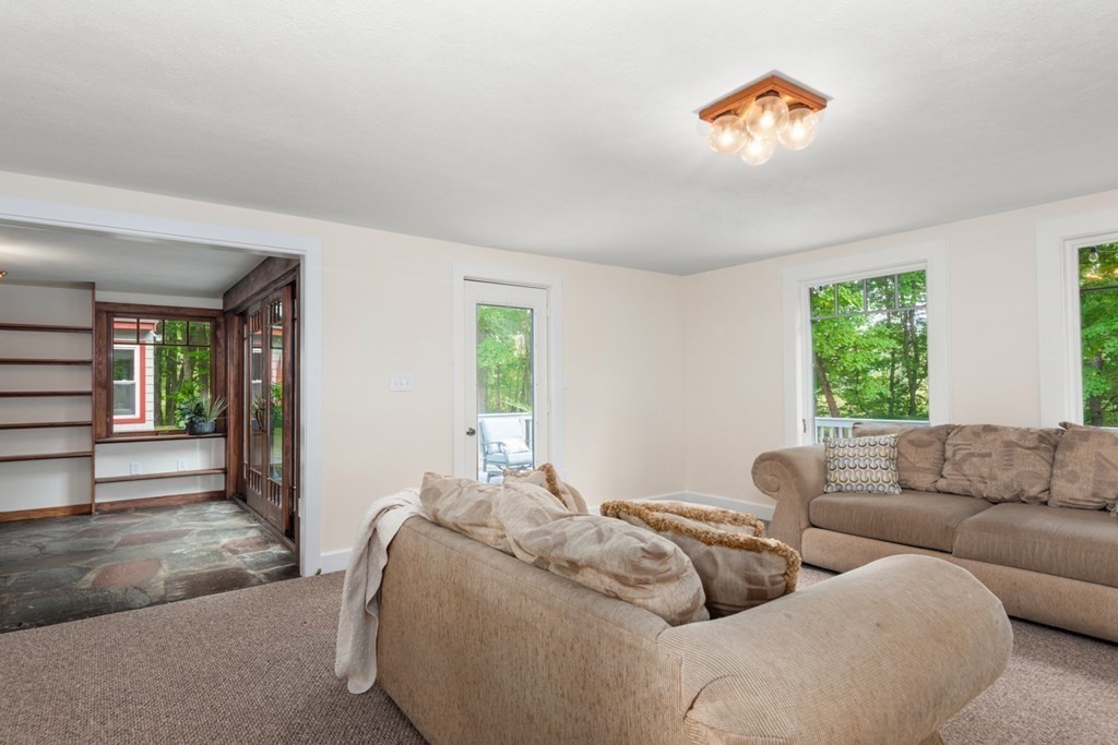 8 Endicott Road Boxford, MA 01921 - Photo 11 of 38