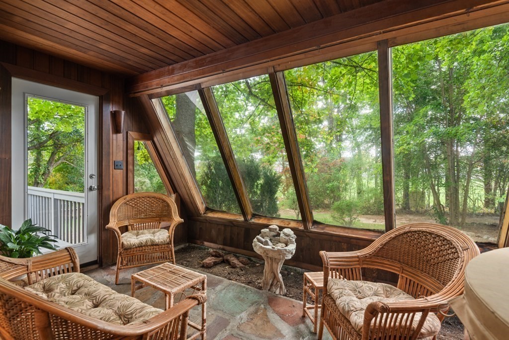 8 Endicott Road Boxford, MA 01921 - Photo 12 of 38