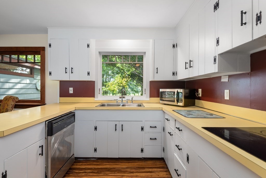 8 Endicott Road Boxford, MA 01921 - Photo 28 of 38