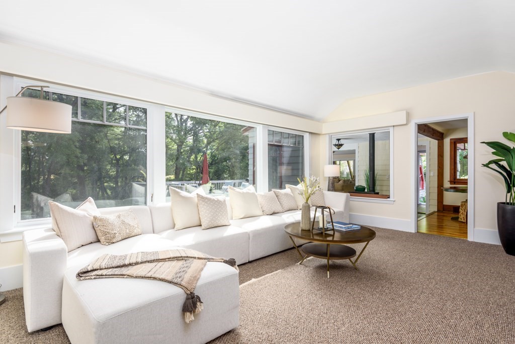 8 Endicott Road Boxford, MA 01921 - Photo 4 of 38