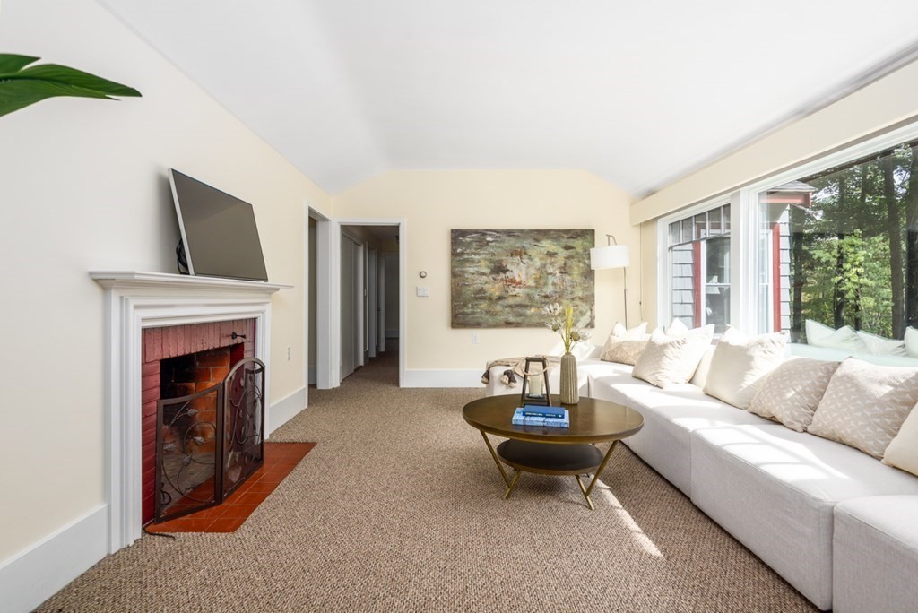 8 Endicott Road Boxford, MA 01921 - Photo 6 of 38