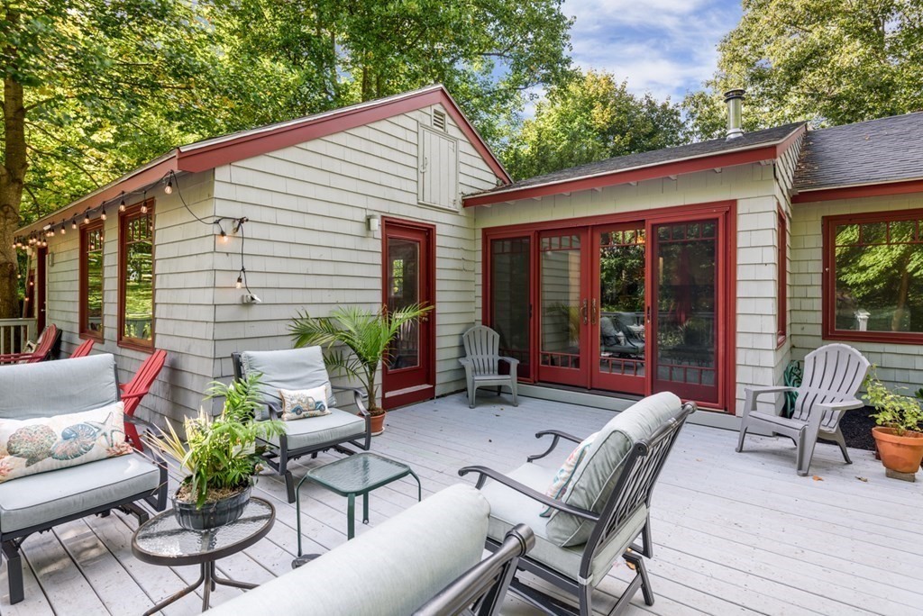 8 Endicott Road Boxford, MA 01921 - Photo 7 of 38