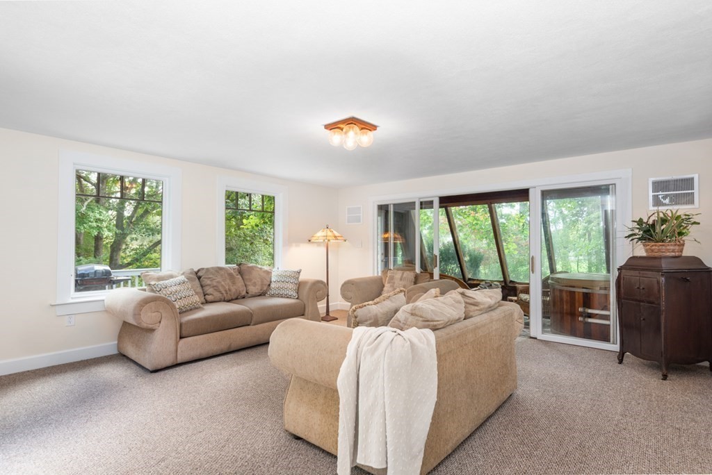 8 Endicott Road Boxford, MA 01921 - Photo 10 of 38