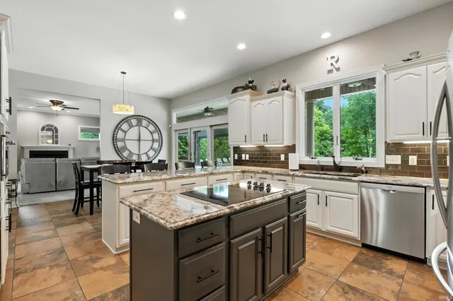 $1,349,900 | 17325 Highway 1, Spencerville, IN 46788