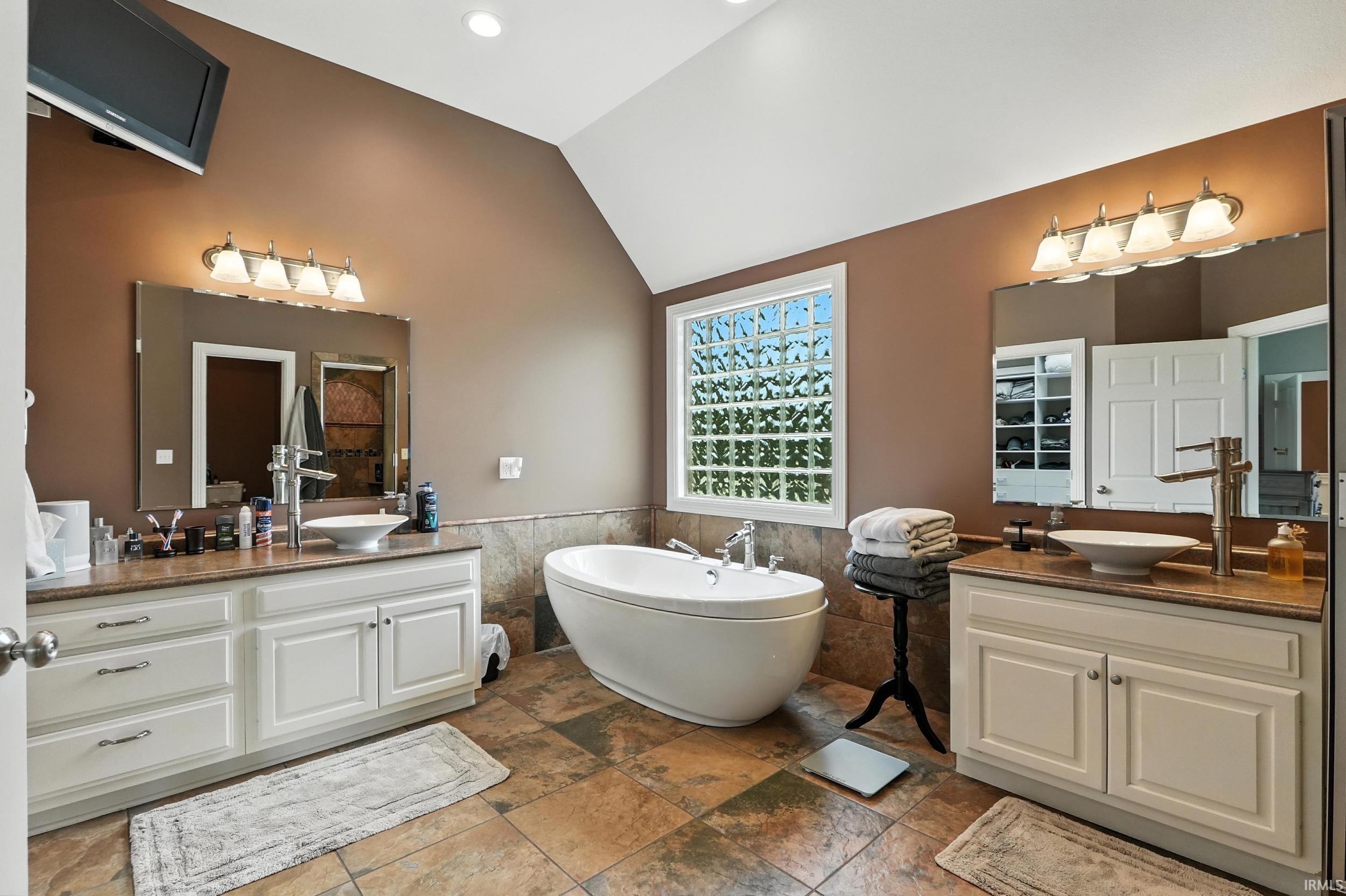 17325 Highway 1 Spencerville, IN 46788 - Photo 14 of 36