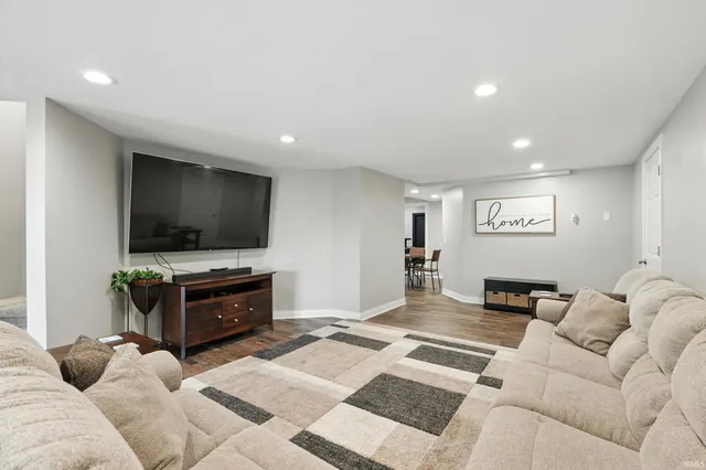 $1,349,900 | 17325 Highway 1, Spencerville, IN 46788