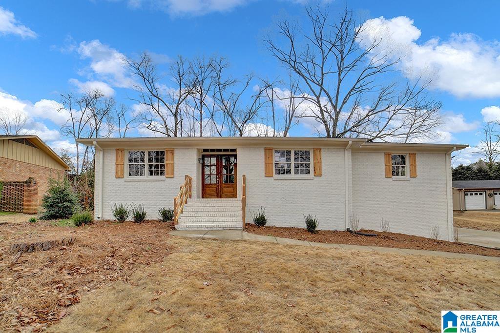 1761 Cornwall Road Birmingham, AL 35226 - Photo 3 of 34