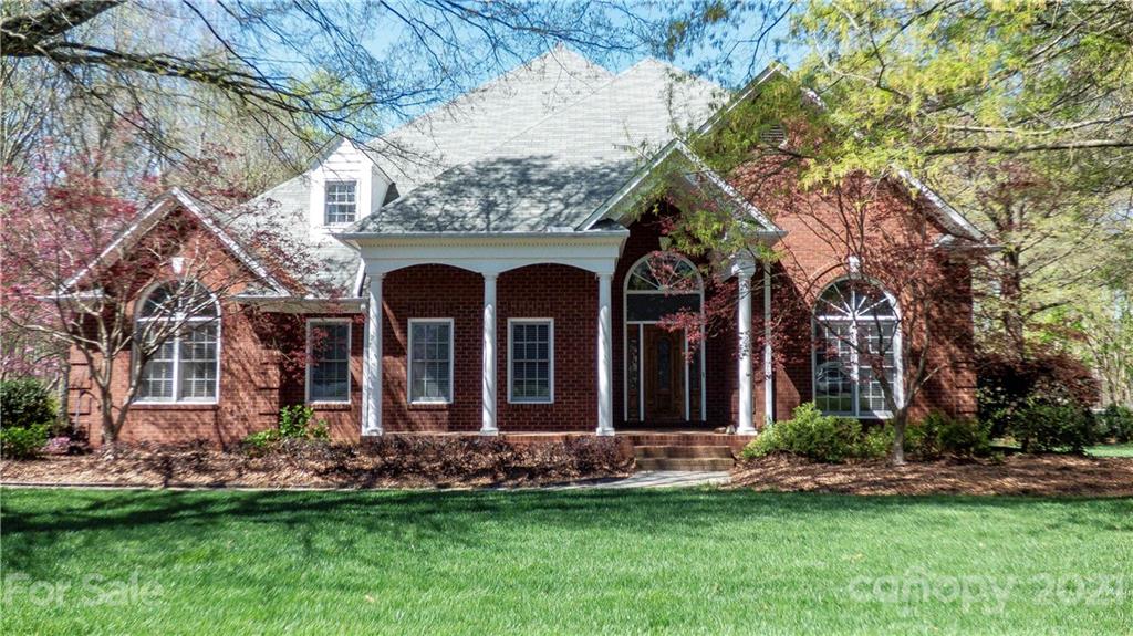 8401 Getalong Road Charlotte, NC 28213 - Photo 2 of 48 Gallery Image 2