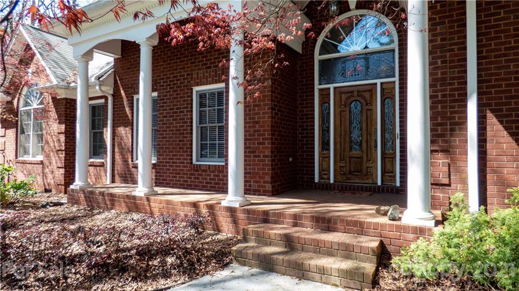 8401 Getalong Road Charlotte, NC 28213 - Photo 3 of 48 Gallery Image 3
