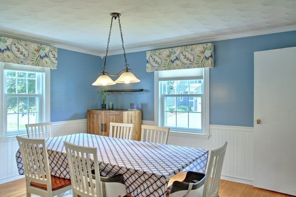 28 Walnut Road Chelmsford, MA 01824 - Photo 6 of 22