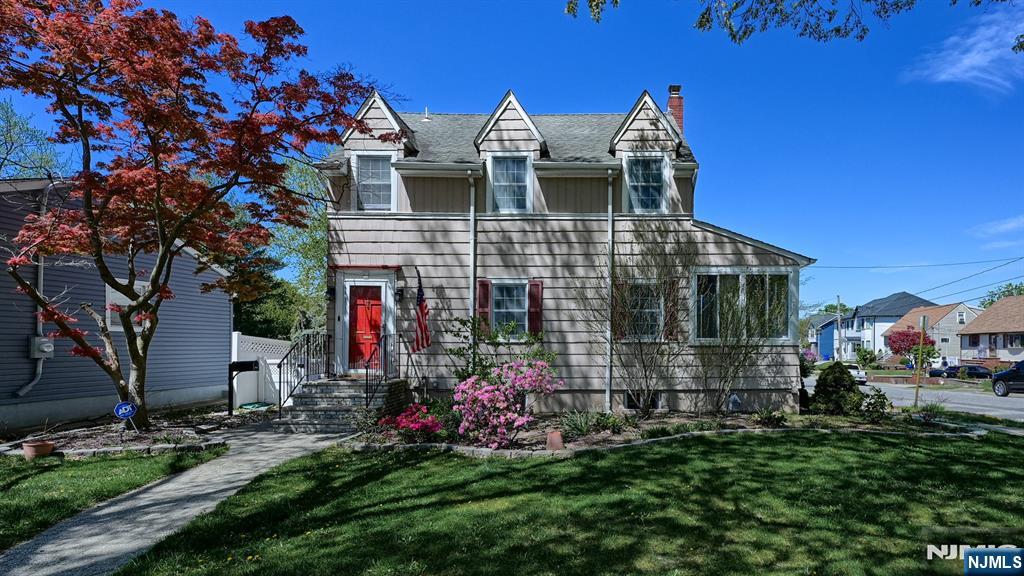 178 Jackson Avenue Rutherford, NJ 07070 - Photo 3 of 29