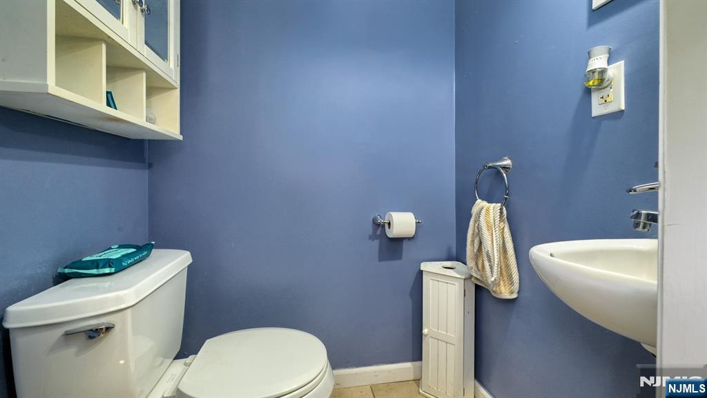 178 Jackson Avenue Rutherford, NJ 07070 - Photo 5 of 29