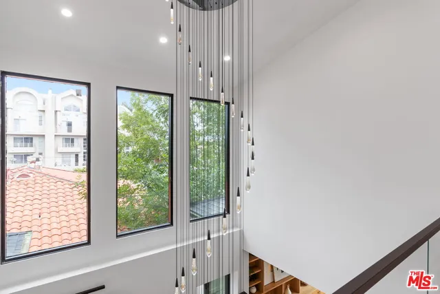 $25,000 | 4535 Haskell Avenue, Encino, CA 91436