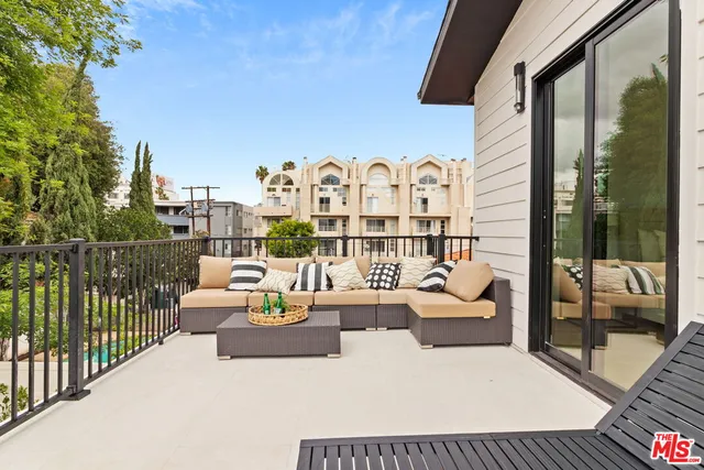 $25,000 | 4535 Haskell Avenue, Encino, CA 91436