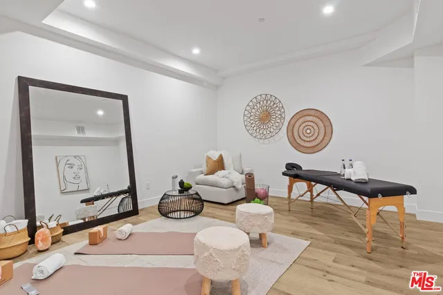 $25,000 | 4535 Haskell Avenue, Encino, CA 91436