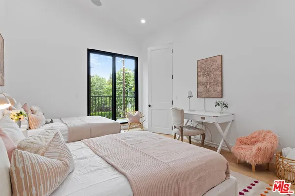 $21,000 | 4535 Haskell Avenue, Encino, CA 91436