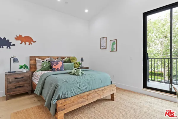 $21,000 | 4535 Haskell Avenue, Encino, CA 91436