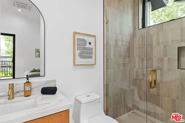 $21,000 | 4535 Haskell Avenue, Encino, CA 91436