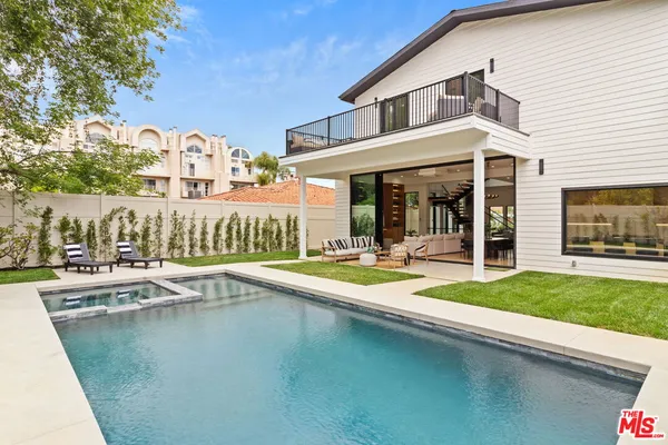 $21,000 | 4535 Haskell Avenue, Encino, CA 91436