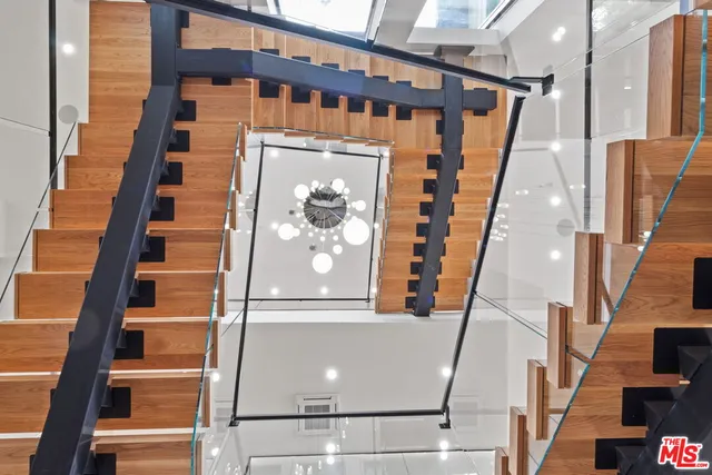 $25,000 | 4535 Haskell Avenue, Encino, CA 91436