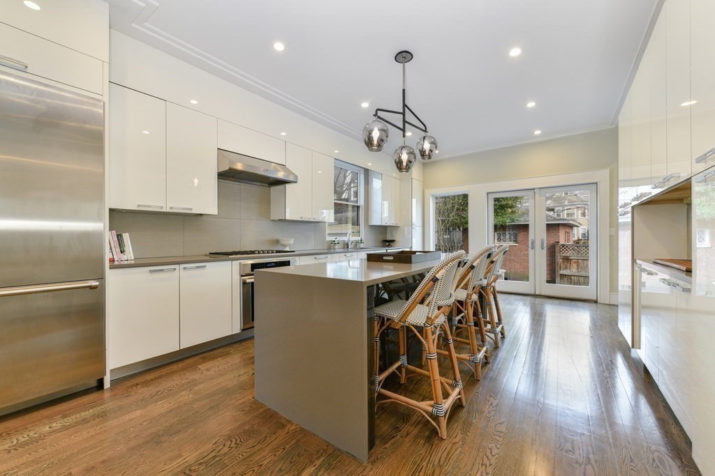 69 Coolidge Street Brookline, MA 02446 - Photo 12 of 28