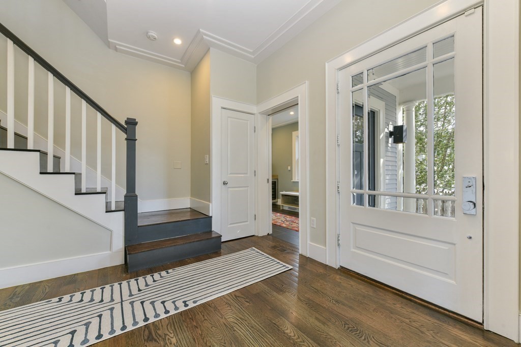 69 Coolidge Street Brookline, MA 02446 - Photo 4 of 28