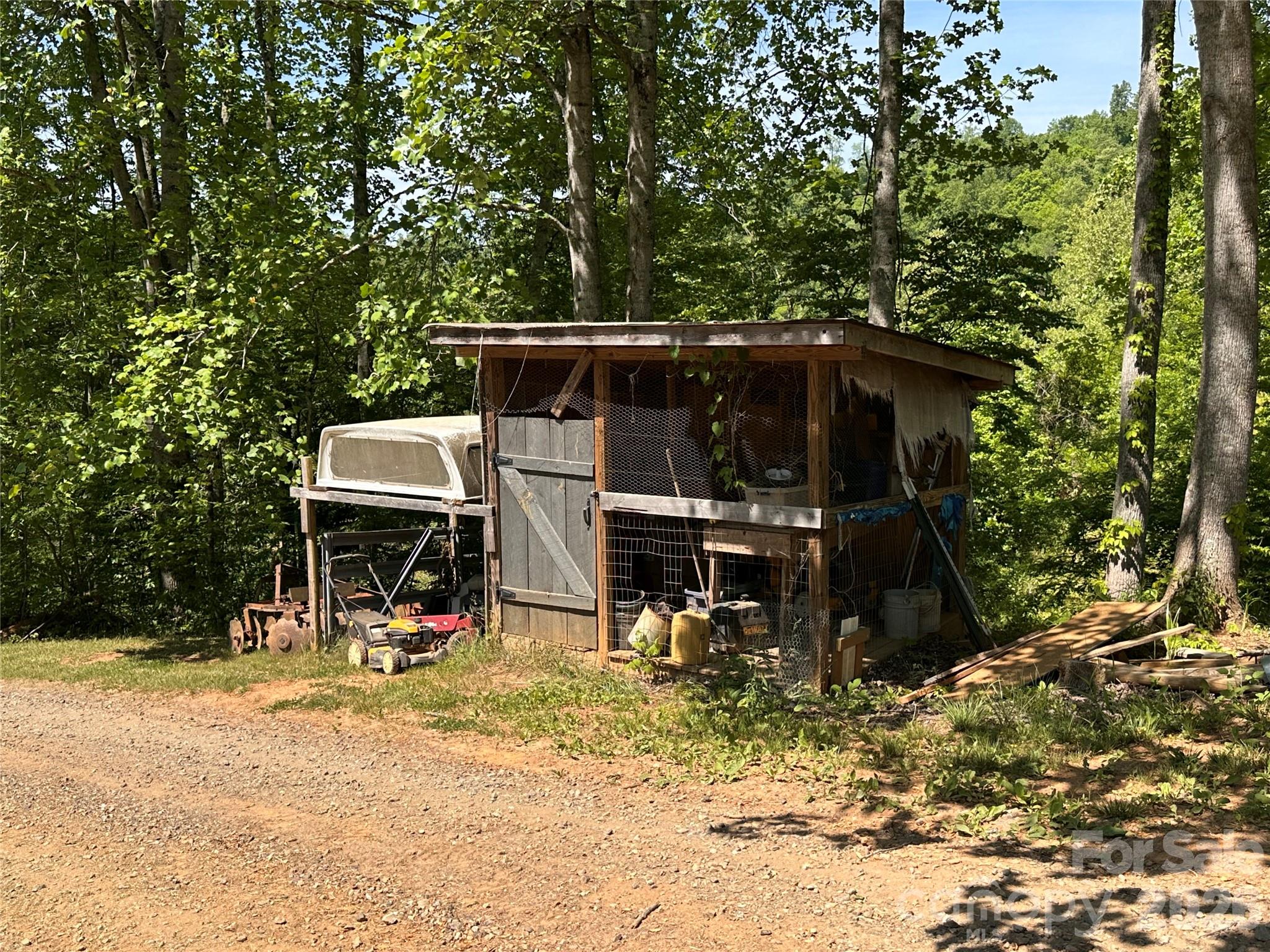 2825 Harrell Hill Road Bakersville, NC 28705 - Photo 22 of 39