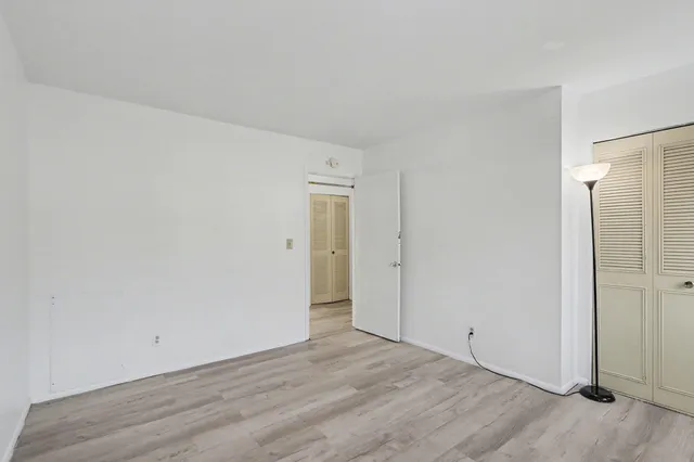 $104,900 | 3632 Kenbrooke Court, Kalamazoo, MI 49006