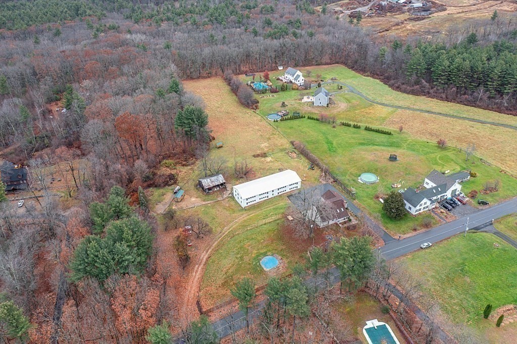 88 North End Road Townsend, MA 01469 - Photo 40 of 42 an aerial view of a house with a yard