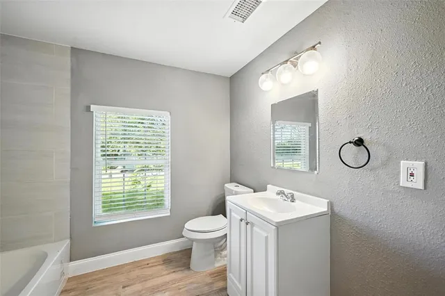 $1,275 | 1927 South Fannin Avenue, Denison, TX 75020