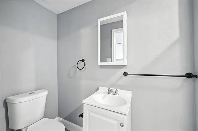 $1,275 | 1927 South Fannin Avenue, Denison, TX 75020