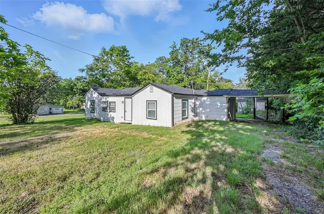 $1,275 | 1927 South Fannin Avenue, Denison, TX 75020