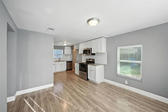 $1,275 | 1927 South Fannin Avenue, Denison, TX 75020