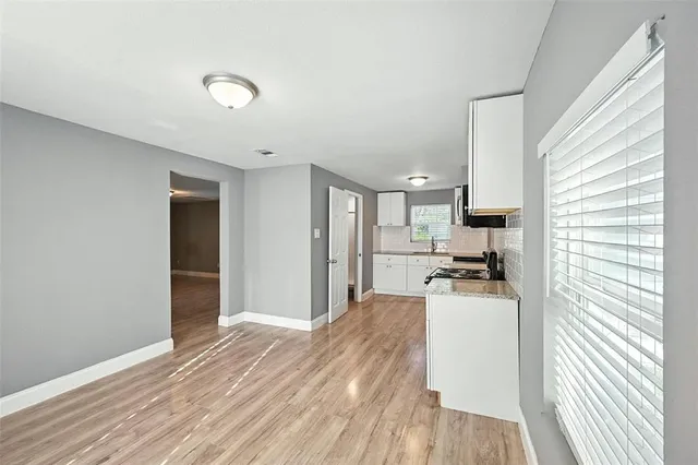 $1,275 | 1927 South Fannin Avenue, Denison, TX 75020