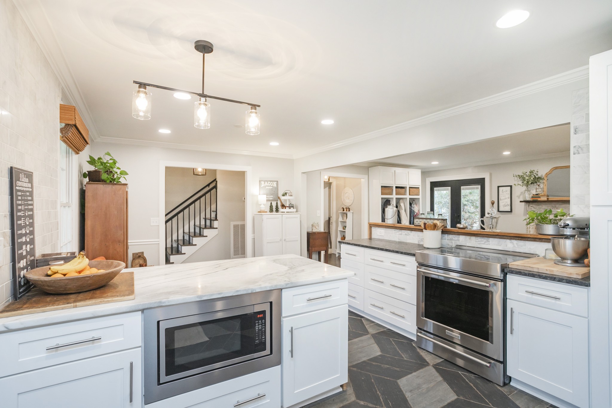 511 Arbor Drive Franklin, TN 37069 - Photo 9 of 24 a kitchen with a stove and cabinets