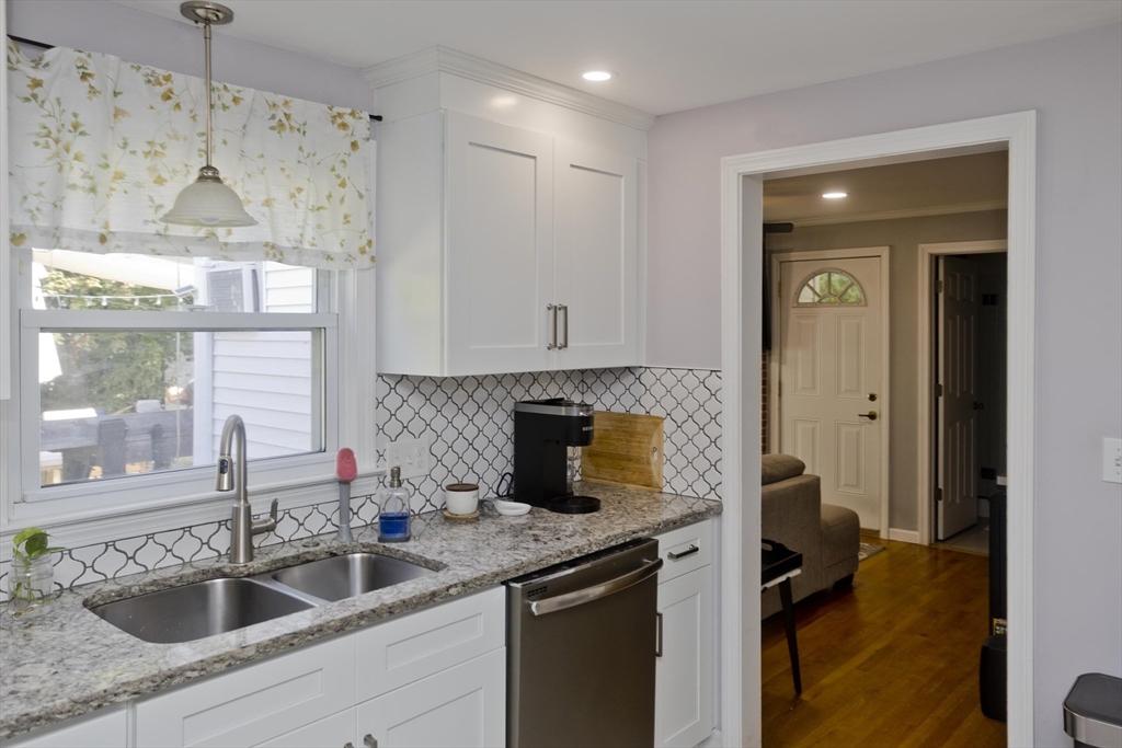 490 Bliss Road Longmeadow, MA 01106 - Photo 6 of 42 Gallery Image 6