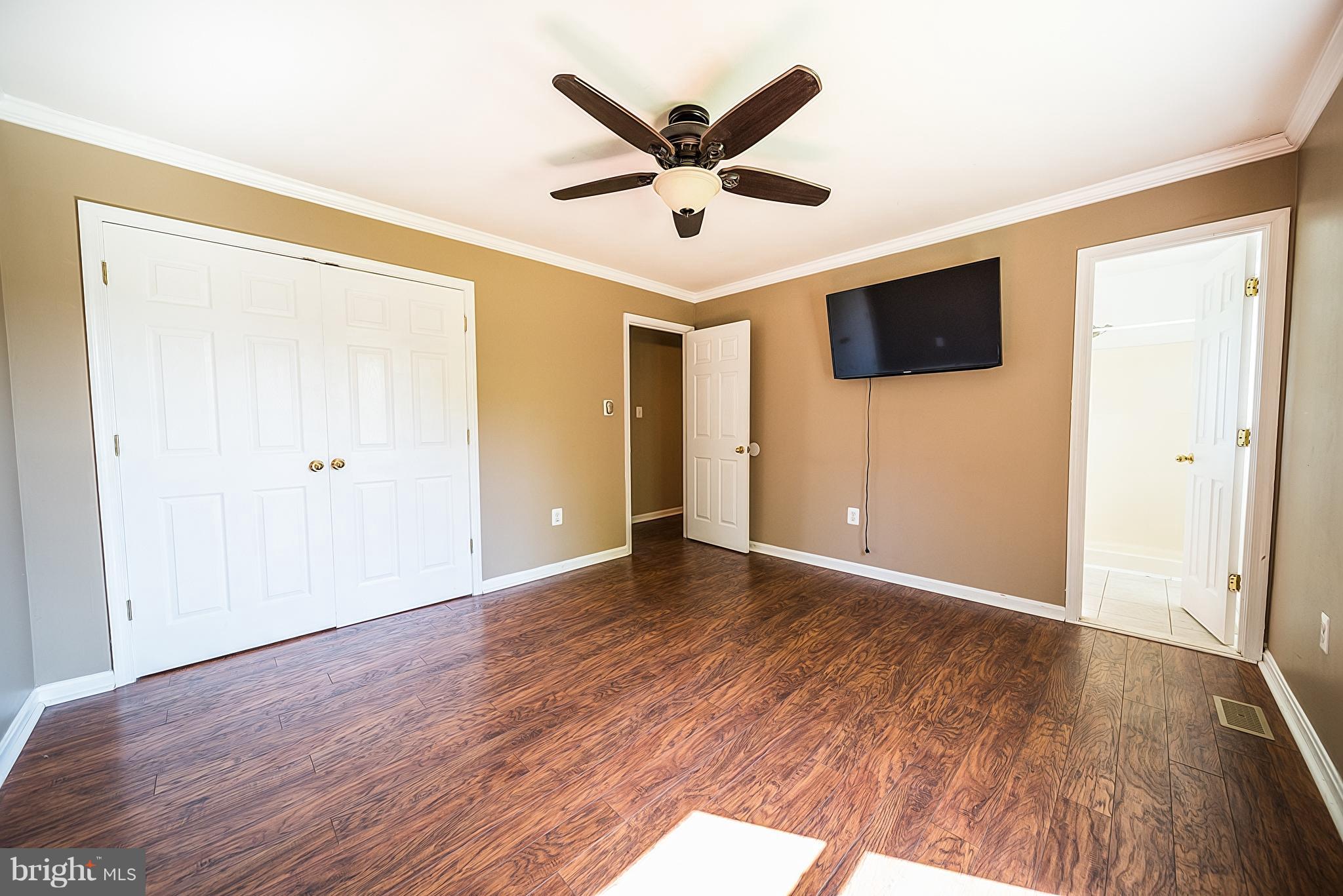 9511 Old Solomons Island Road Owings, MD 20736 - Photo 14 of 29 Bedroom (Master)