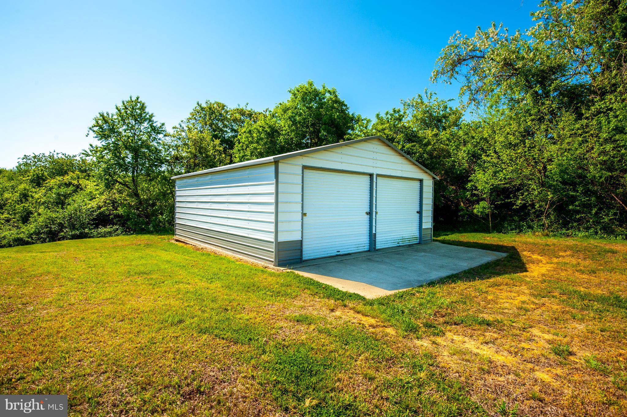 9511 Old Solomons Island Road Owings, MD 20736 - Photo 27 of 29 Exterior (Rear)