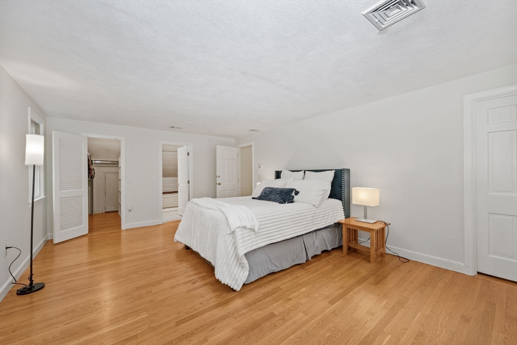 7 Fawn Road Sherborn, MA 01770 - Photo 17 of 42 Gallery Image 17