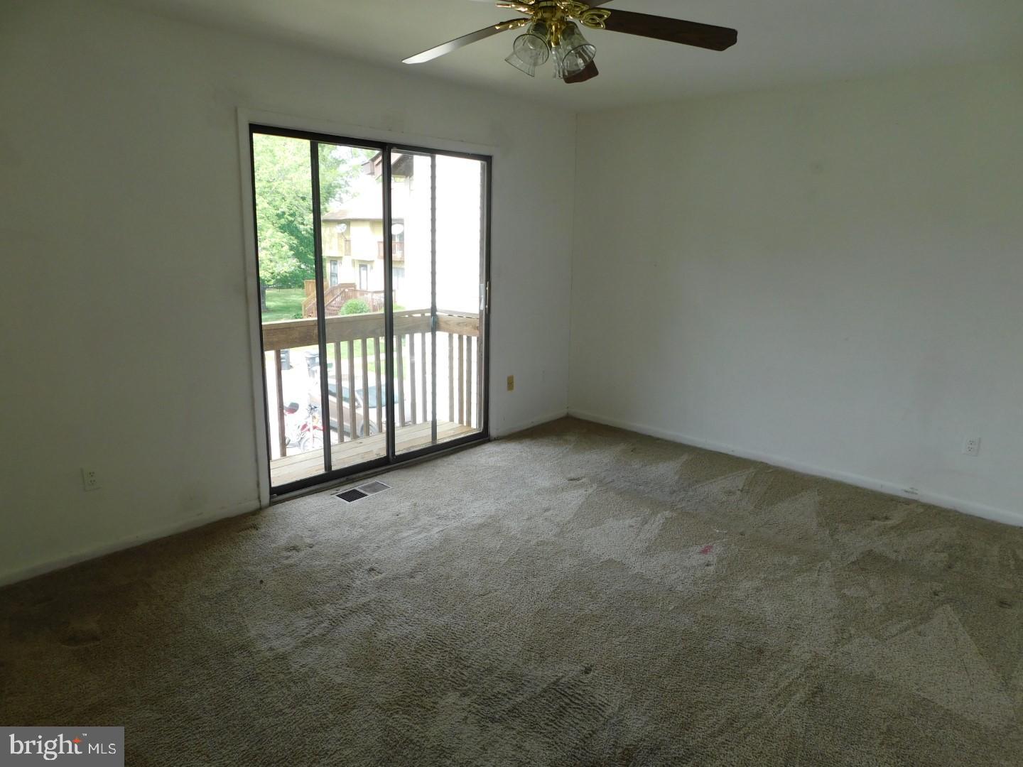 11446 Laurelwalk Drive, Unit 100 Laurel, MD 20708 - Photo 4 of 13